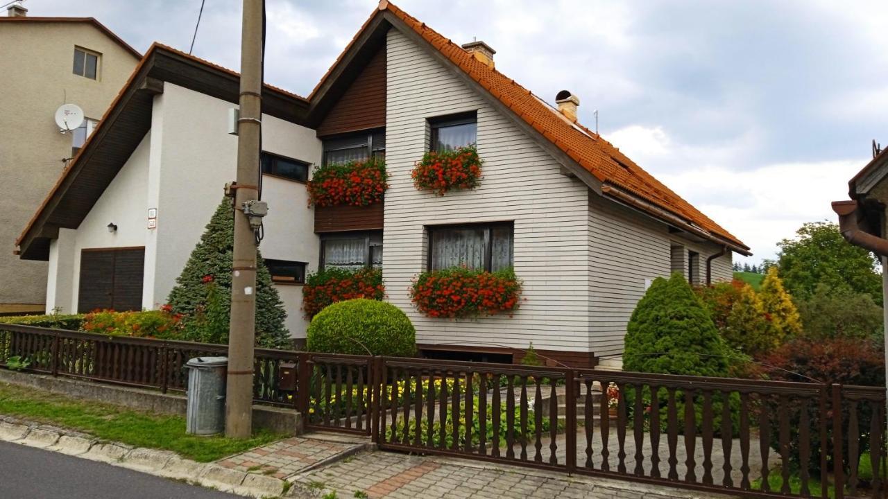 Apartman 6 Km Od Centra Banskej Bystrice Banská Bystrica Extérieur photo