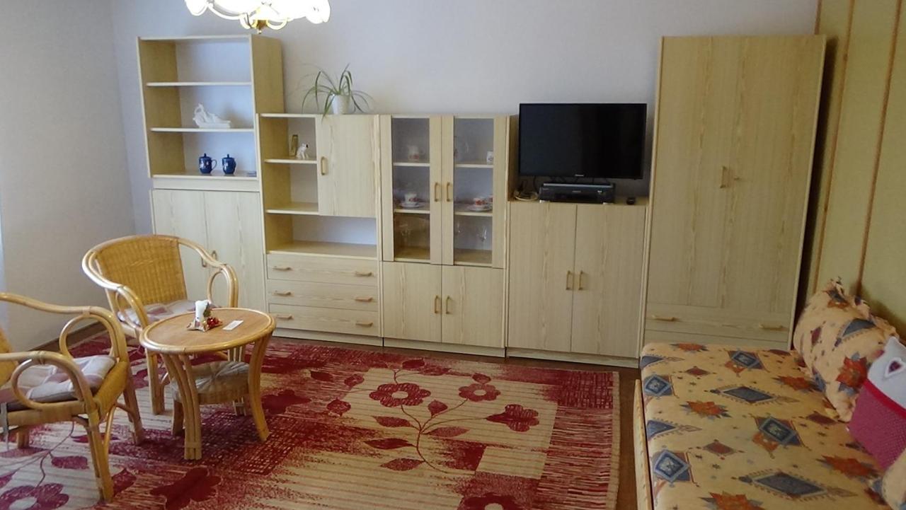 Apartman 6 Km Od Centra Banskej Bystrice Banská Bystrica Extérieur photo